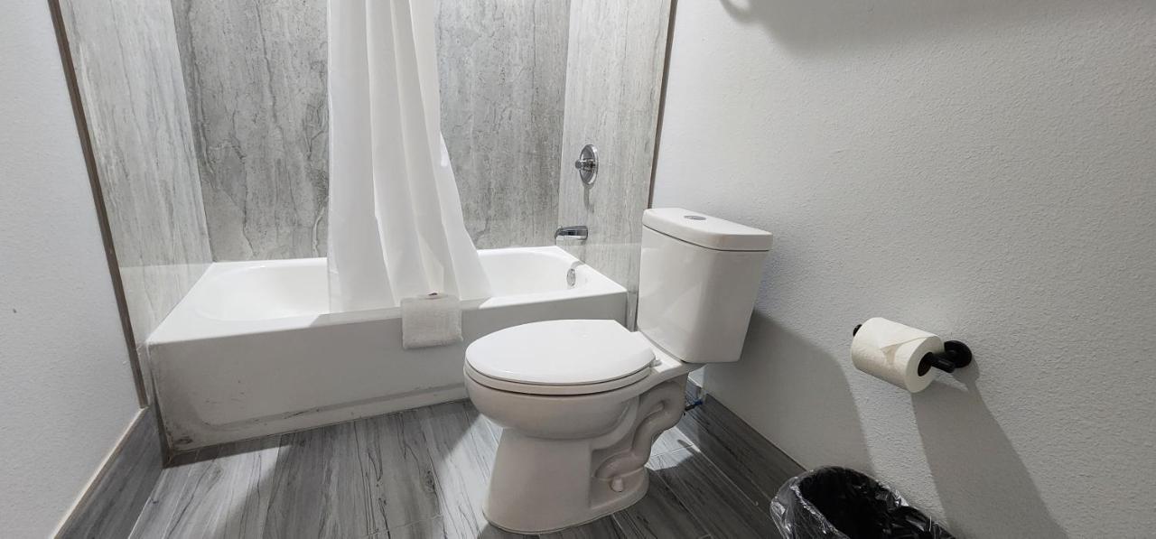 6 Tx Hotel Aransas Pass