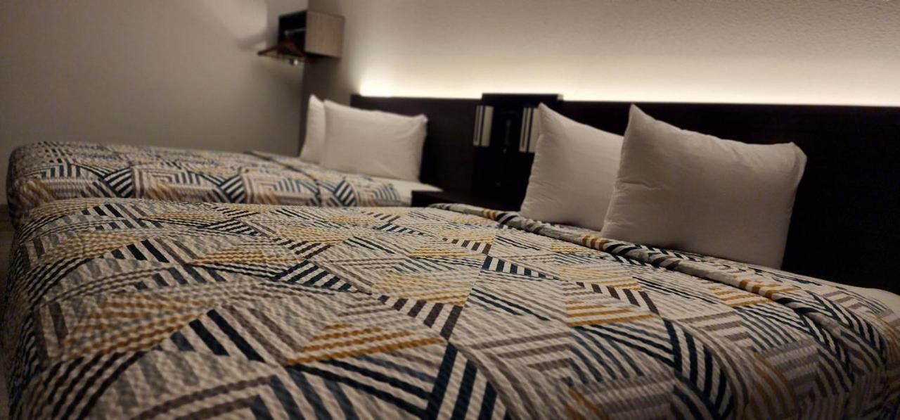 6 Tx Hotel Aransas Pass